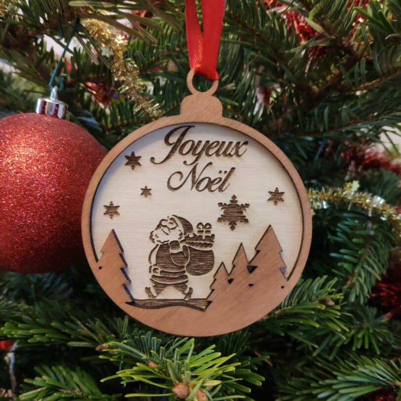 joyeux noël avec le père noël décoration de sapin